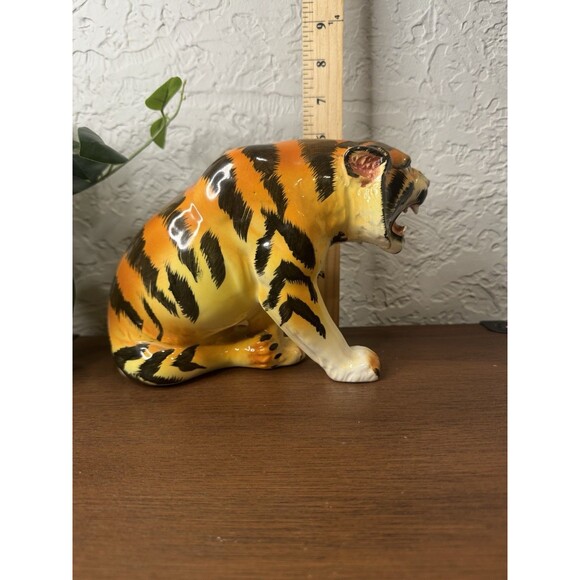 Vintage Wales Chinaware Porcelain Hand Painted Tiger Figurine Japan Large - Picture 10 of 10